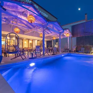 Hotel de apartamente Adonis, Pefkochori